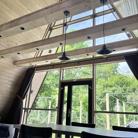 Makszemnyi Vendeghaz Шале